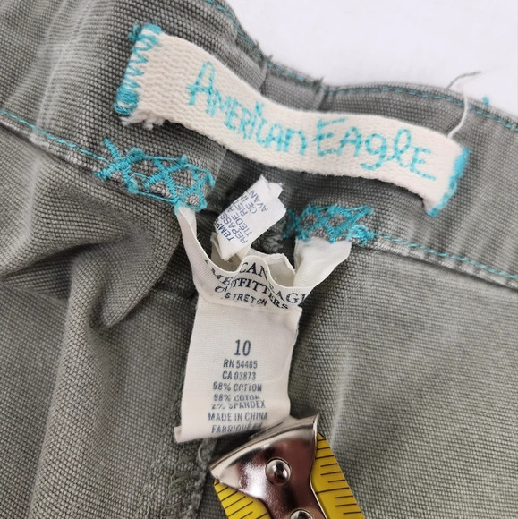 American Eagle Cropped Style Olive Shorts - Picture 5 of 11